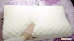 枕芯可以用洗衣机洗吗，枕芯发黄可以直接放洗衣机清洗