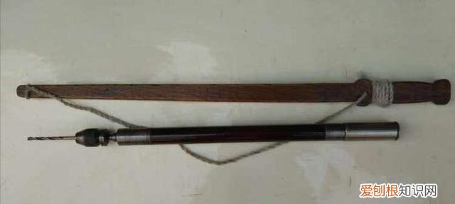 老木匠手艺人做玩具教学 农村老木匠手艺人