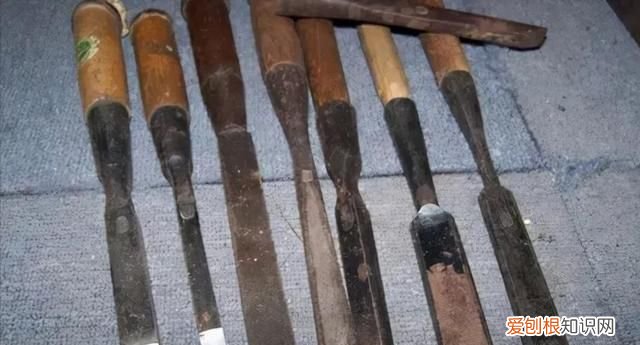 老木匠手艺人做玩具教学 农村老木匠手艺人