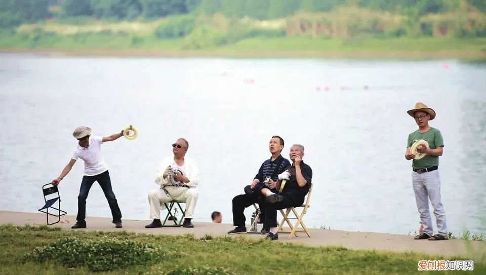 最新青年年龄划分标准 青年的年龄范围