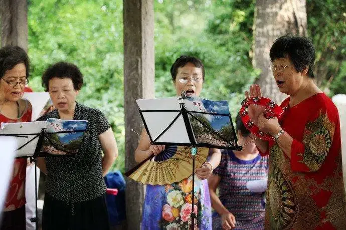 最新青年年龄划分标准 青年的年龄范围