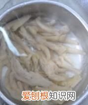 泡椒鸡爪正宗制作方法，泡椒鸡爪怎么做好吃又简单