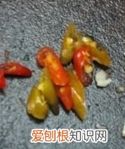 泡椒鸡爪正宗制作方法，泡椒鸡爪怎么做好吃又简单