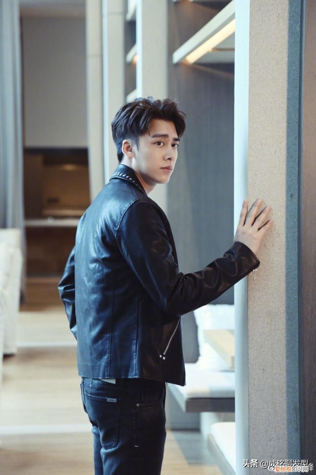 纹理烫成为男神必备造型手法 男生纹理烫发型图片