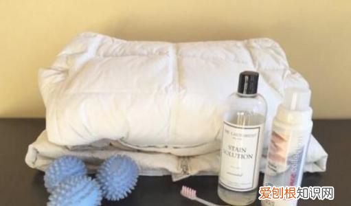 羽绒服年年穿,怎么洗最正确? 怎么样洗羽绒服