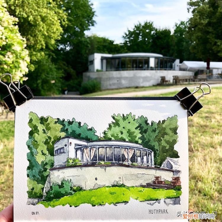 速写本上的钢笔淡彩欧洲风情建筑 钢笔建筑速写