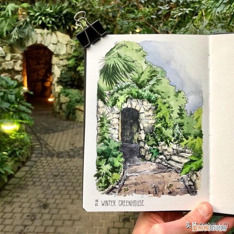 速写本上的钢笔淡彩欧洲风情建筑 钢笔建筑速写