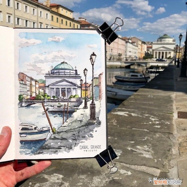 速写本上的钢笔淡彩欧洲风情建筑 钢笔建筑速写