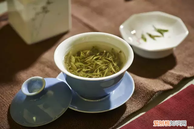 于丹趣品人生，论喝茶的31条精彩语录 于丹趣品人生