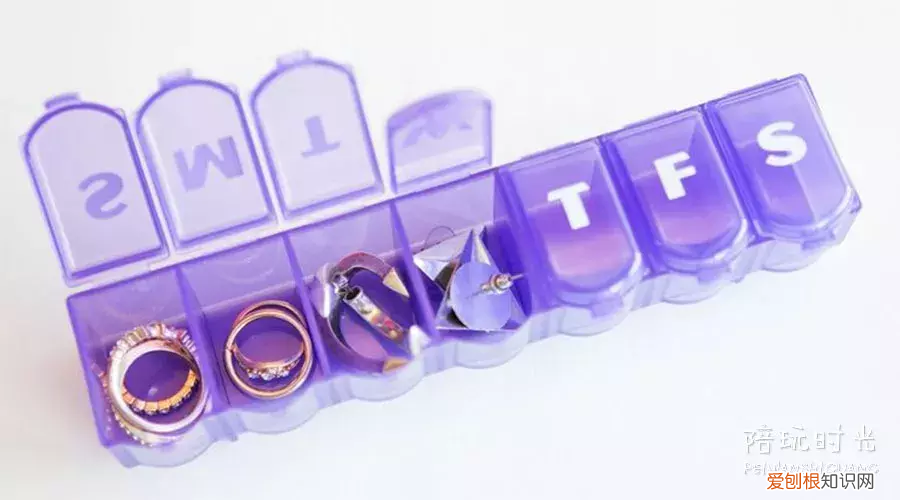 轻松整理行李箱的小妙招！ 整理行李箱