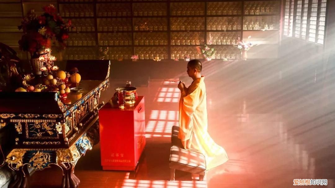 烧香拜佛的六种讲究 烧香注意事项