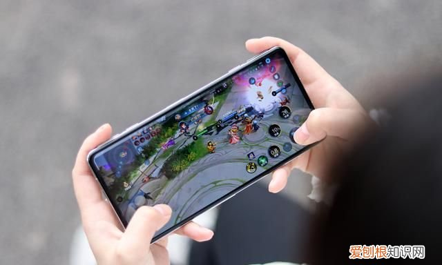 手机内存8+256和12+256怎么选