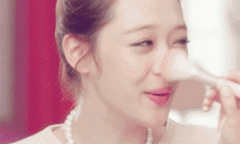 蜜粉 散粉粉饼有什么区别 粉饼和蜜粉的区别