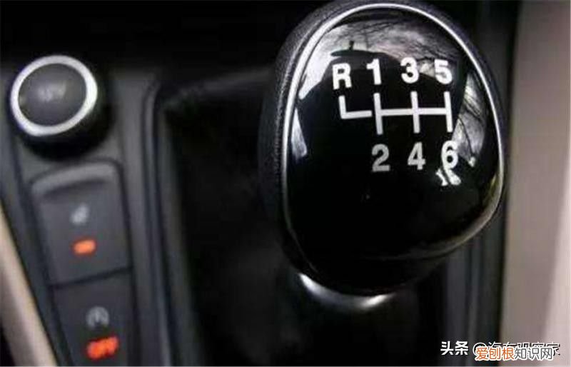 手动挡汽车，怎样才能快速起步 手动档汽车起步