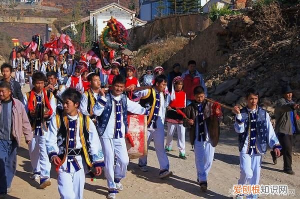 白族传统习俗 白族的风俗习惯