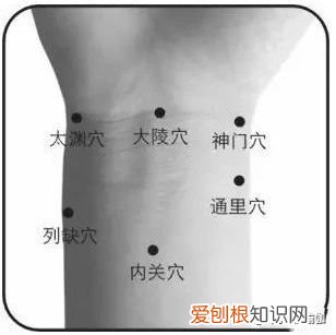 7个锻炼全身关节的动作 关节运动