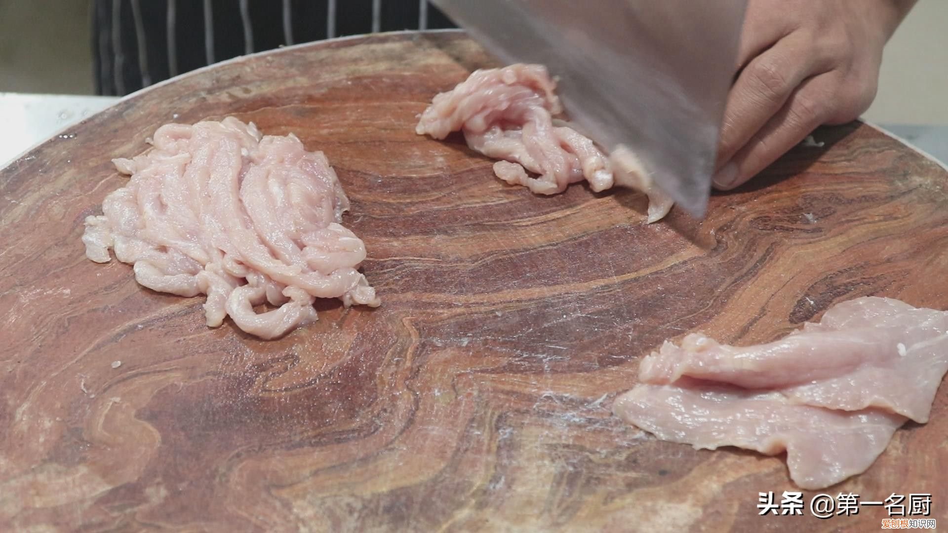 芹菜炒肉万万不可直接下锅方法 芹菜炒肉丝