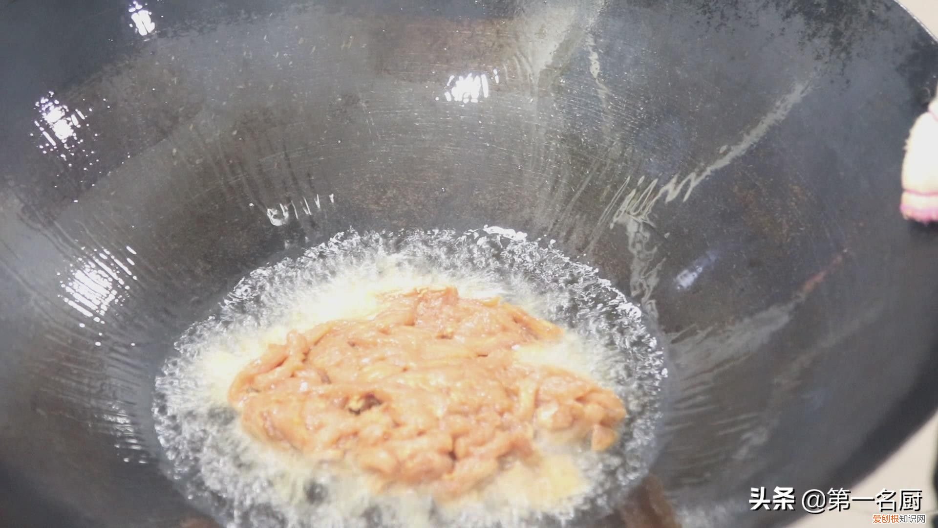 芹菜炒肉万万不可直接下锅方法 芹菜炒肉丝