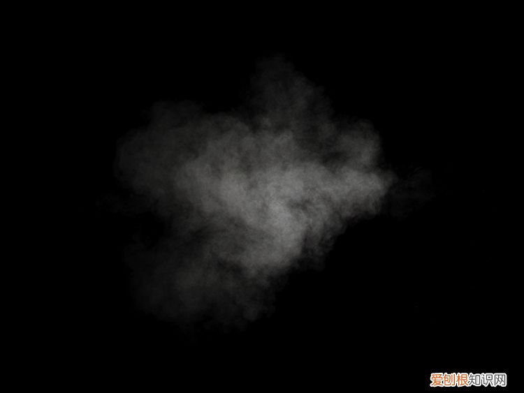 照片怎么合成在一起？ 怎样合成照片