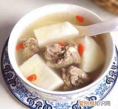 如何自制正宗炖鸡 炖鸡怎么炖好吃