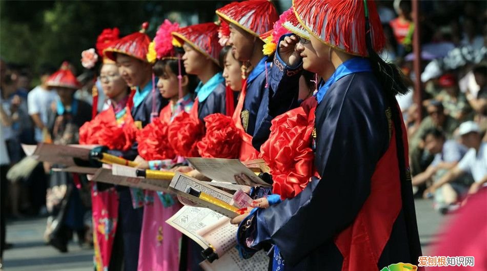 当年14岁高考状元何碧玉真的考出了750分? 高考750分的人