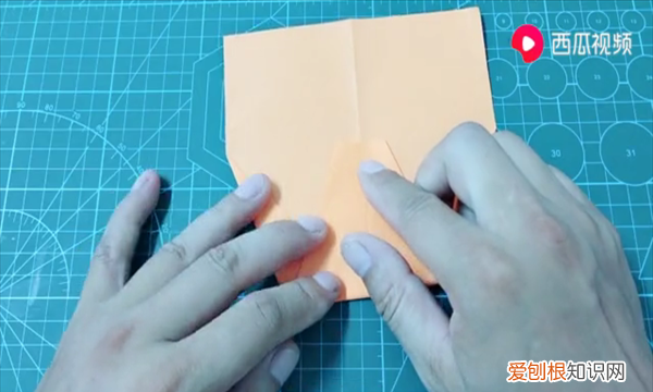 折纸飞机的教程,最简单的折纸飞机的方法