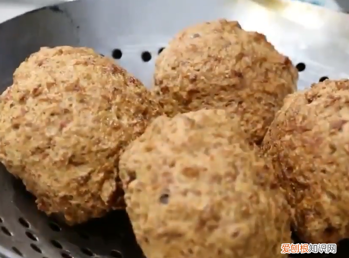 教你红烧狮子头经典做法 红烧狮子头的做法视频