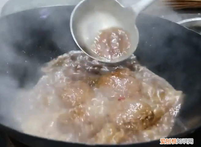 教你红烧狮子头经典做法 红烧狮子头的做法视频