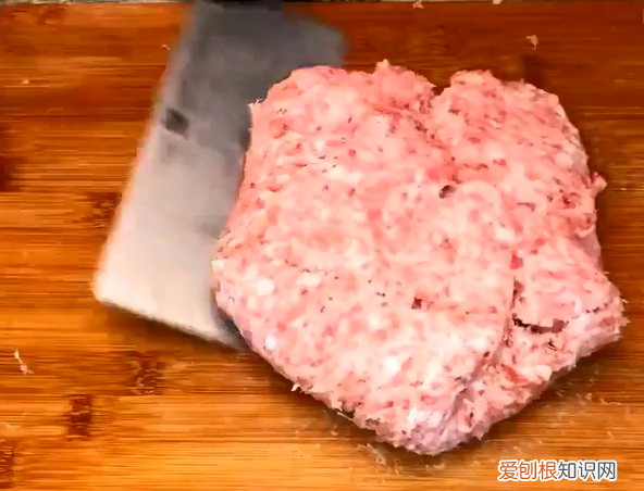 教你红烧狮子头经典做法 红烧狮子头的做法视频