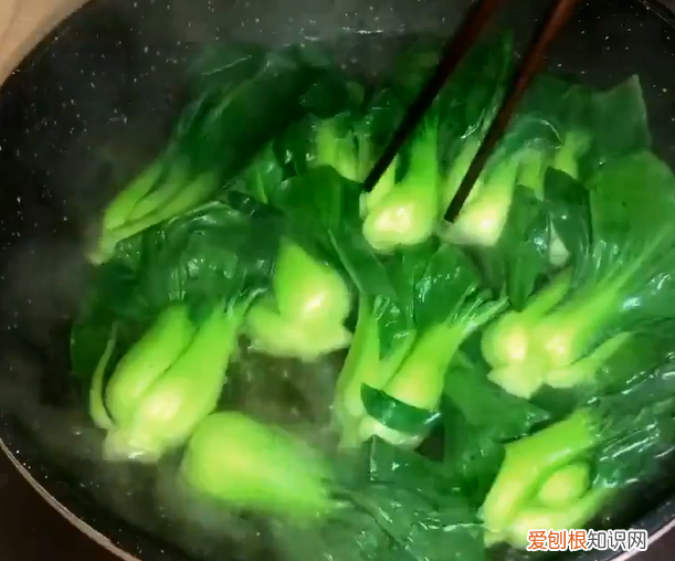 教你红烧狮子头经典做法 红烧狮子头的做法视频