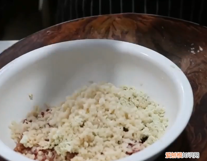 教你红烧狮子头经典做法 红烧狮子头的做法视频