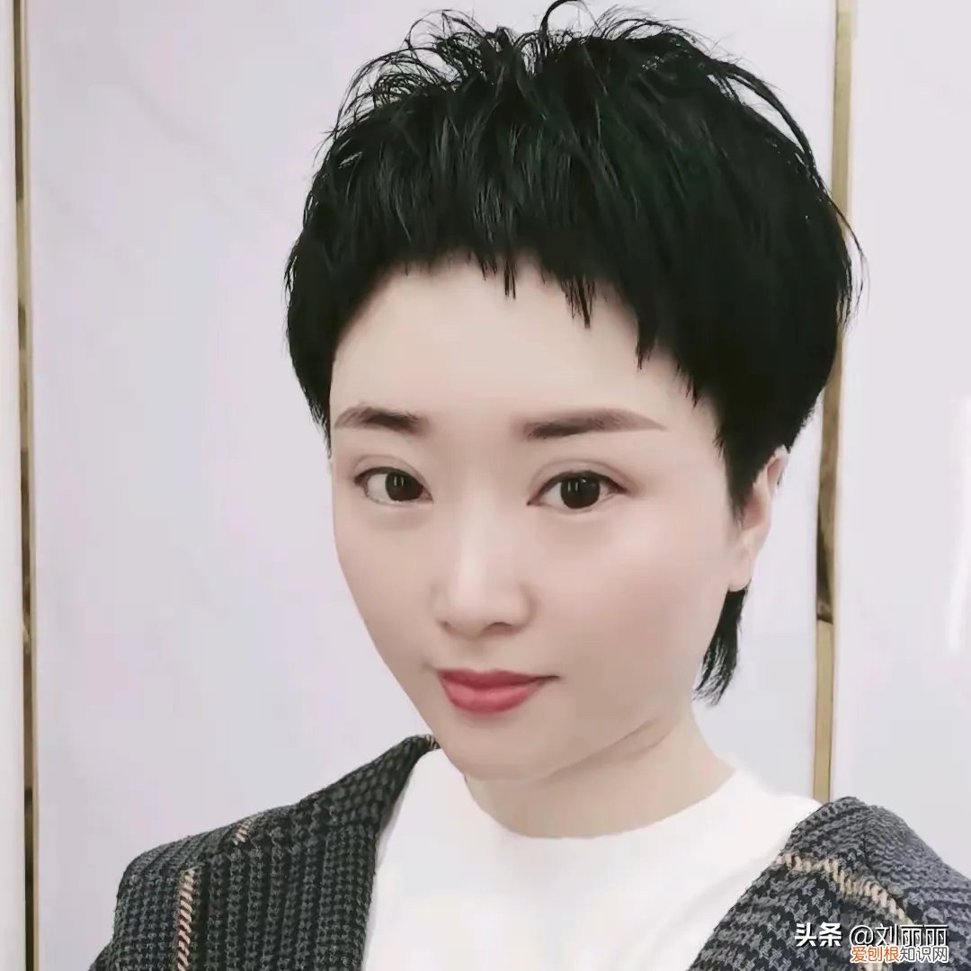 最火女士短发14款，看着很心动 女人短发最新发型