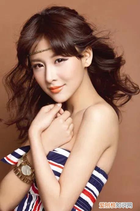 椭圆形脸适合什么发型？针对女生各种脸型对应的发型分享