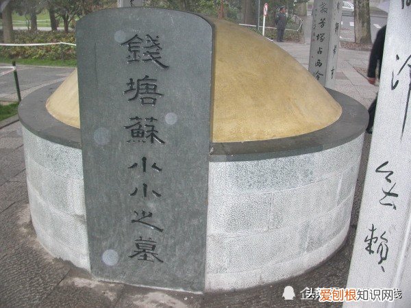 李贺最恐怖的一首诗是哪个？胆子不够肥的，轻易不要去读