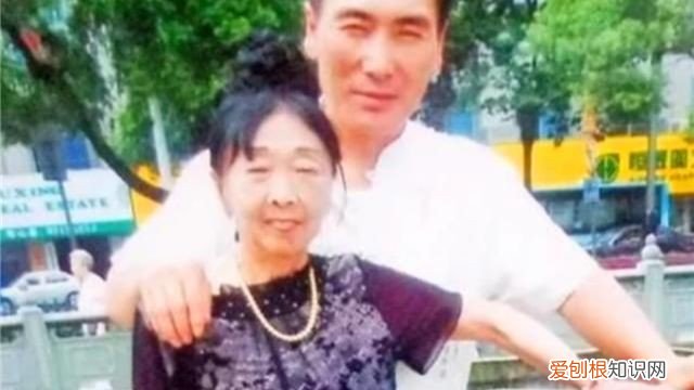 曾因自卑外貌做整形手术 马玉琴年轻时的照片