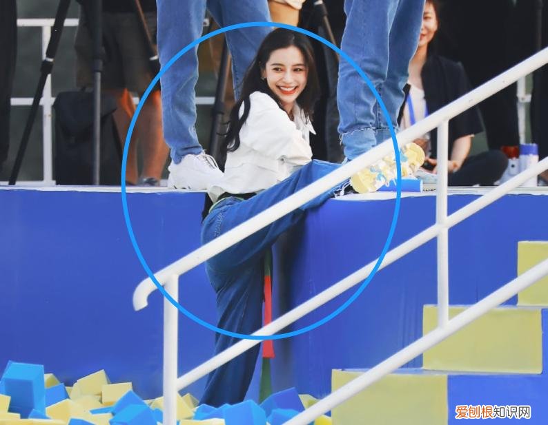 杨颖多高？杨颖多高真实身高与蔡徐坤比