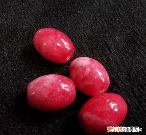蔷薇辉石戴久了会怎样？蔷薇辉石的功效与作用