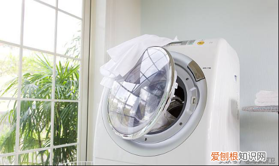 滚筒洗衣机怎么清理里面的脏东西？用这个这个窍门自己也能清洗