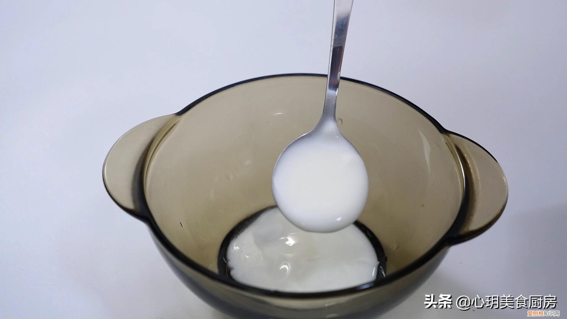 酸奶机怎么做酸奶？自制酸奶这么简单，只需要3个步骤
