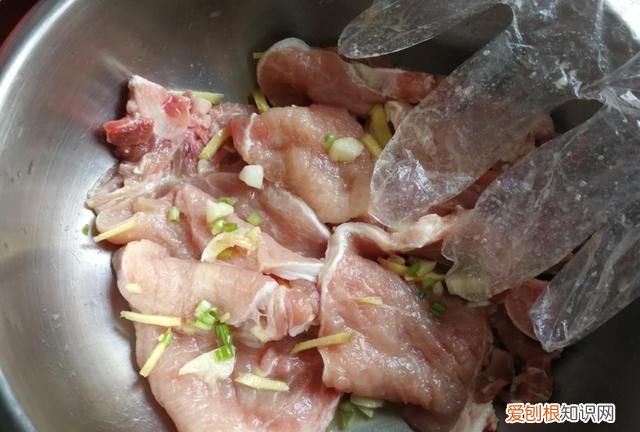 大排用面粉炸好了接下来怎么做 炸大排怎么做嫩而好吃窍门