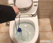 马桶堵了有什么办法，马桶被水堵了怎么办用什么方法