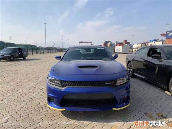 dodge是什么车？“Dodge”,商标象征道奇车强壮剽悍
