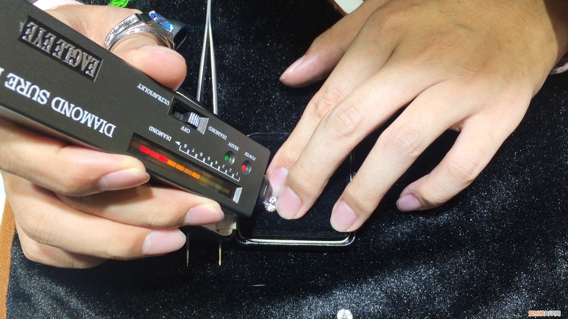 2分钟手把手教你5招区分 莫桑钻和钻石的区别有哪些