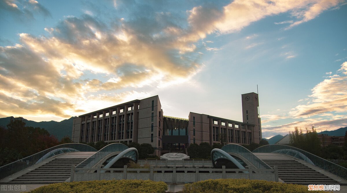 老书虫倾心推荐，熬夜也要看完 推荐50本熬夜看完的小说