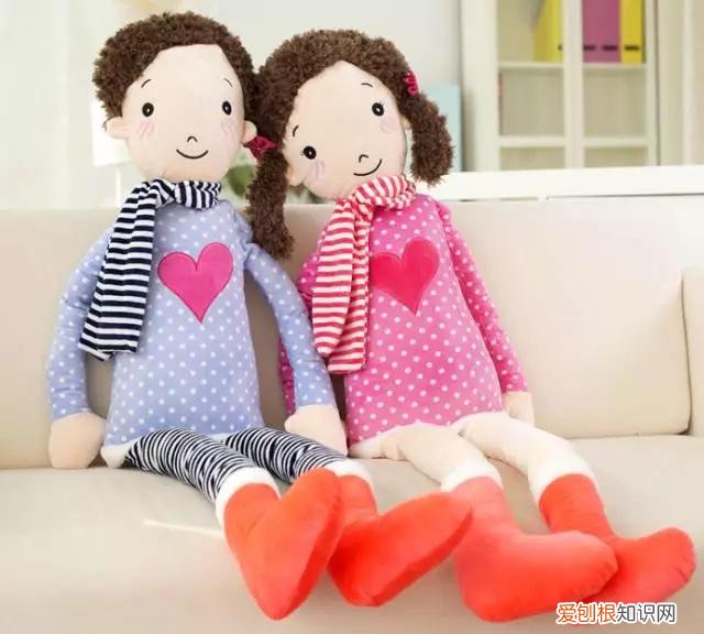 婚床上为什么要摆压床娃娃？压床娃娃用完怎么处理