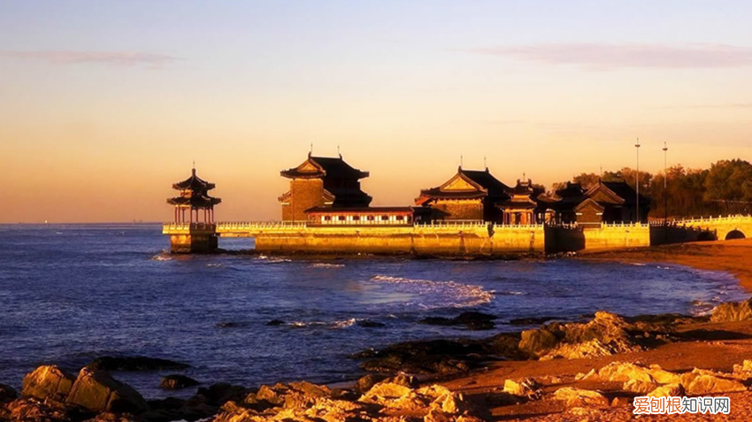 山海关在哪个省的什么位置？位于河北省秦皇岛市东北15公里处