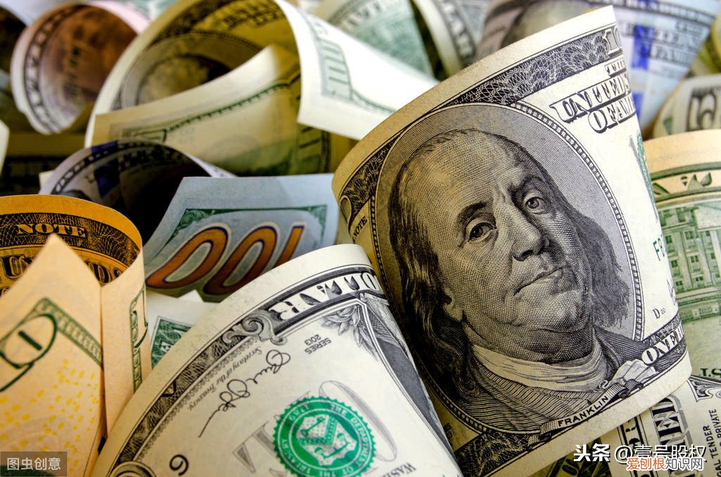 布雷顿森林体系崩溃的原因