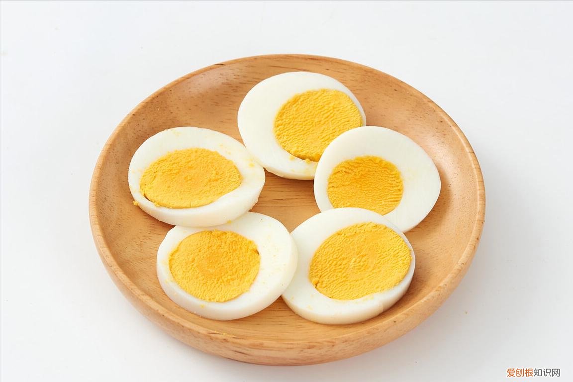 煮鸡蛋热水下锅，还是冷水下锅？ 鸡蛋冷水煮10分钟熟了吗？