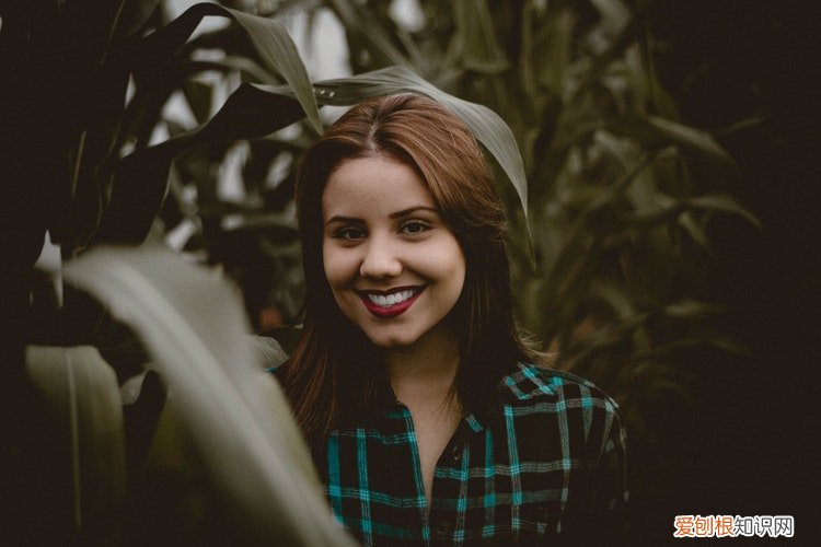 其实，很宠爱的 男生对待特别单纯干净的女生