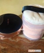 花西子粉饼粉扑是啥，雪花秀气垫和花西子散粉哪个好